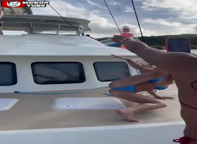 Video :A boat slip goes wrong